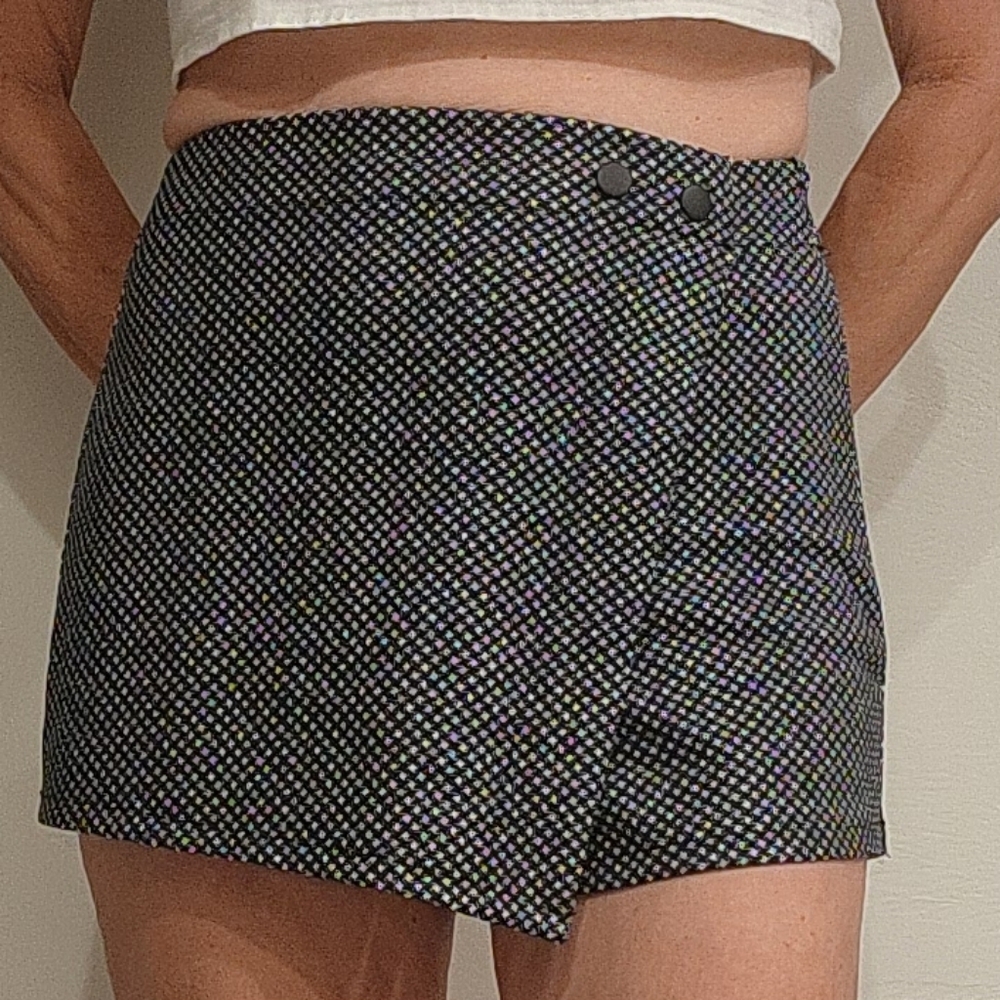 Sincerely Jules Black and White Patterned Garment